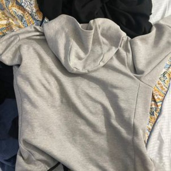 Nike Tech (grey) - Picture 2 of 3